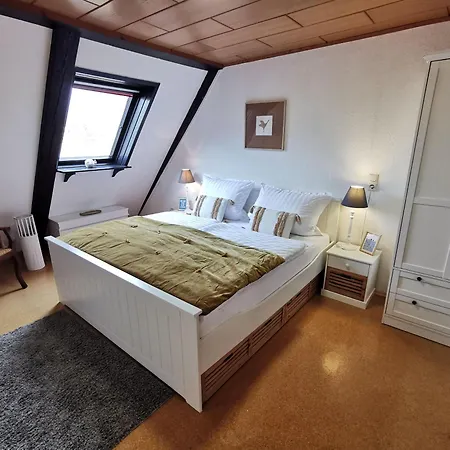 Ferienwohnung-strand-edomsharder-hof-nordstrand شقة نوردستراند